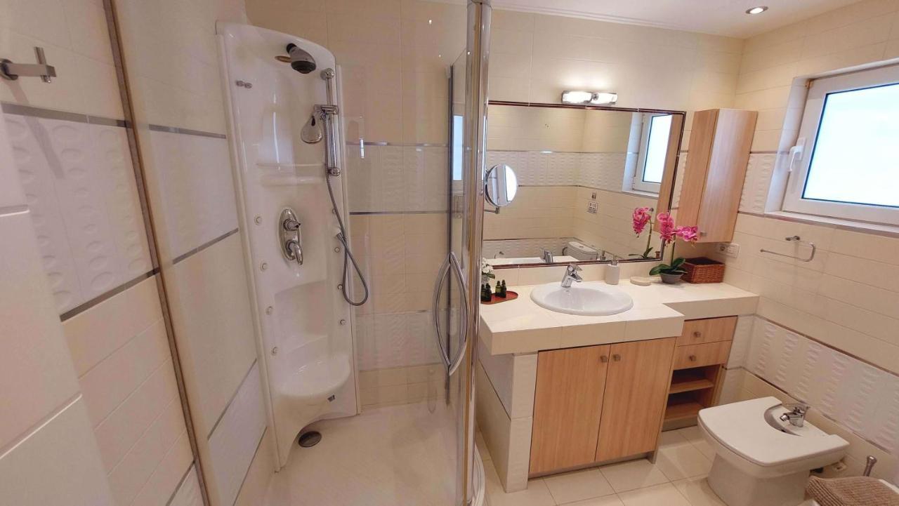 Holiday Villa Sunjoy Close To The Beach Суніон Екстер'єр фото